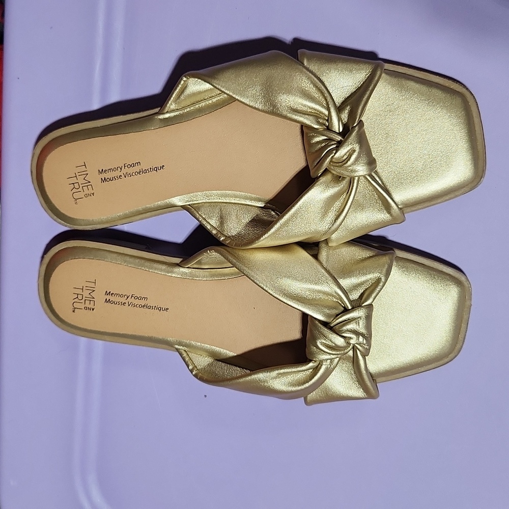 Nwot Gold Sandles